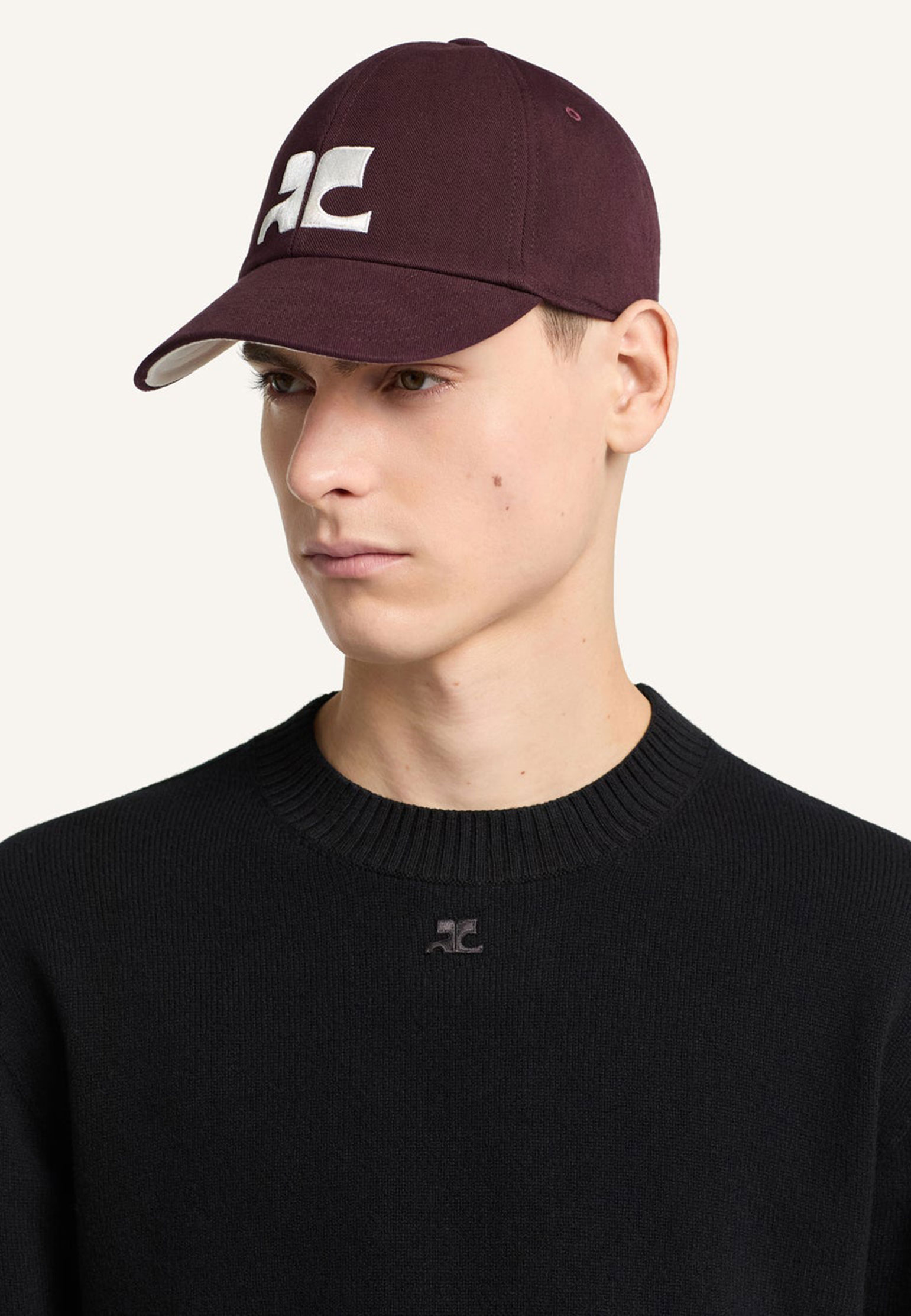 Бейсболка с логотипом COURREGES