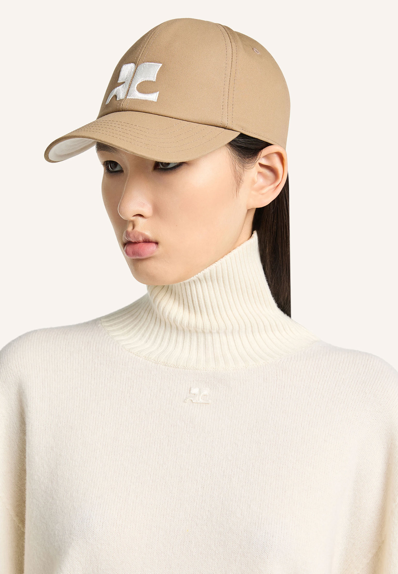 Бейсболка COURREGES