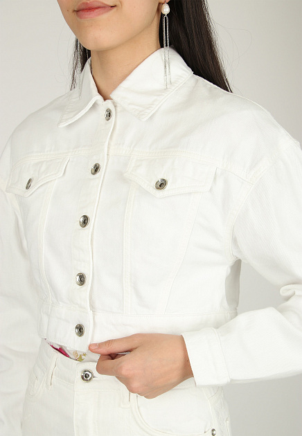 Джинсовая куртка белый