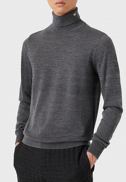 Пуловер S размера